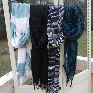 🎉Sale🎉Fringe Scarf Bundle!